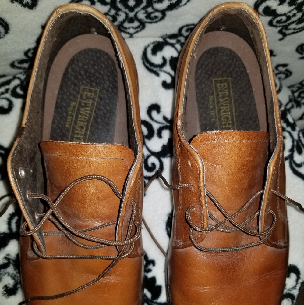 E.T. Wright Derby Shoes - Picture 2 of 7